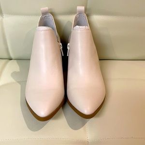 Sun + Stone  Yuni Booties Size 5